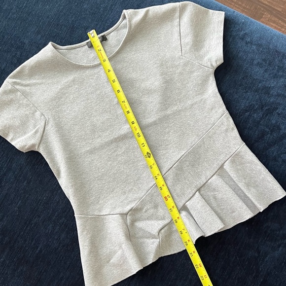 J. Crew Gray Fitted Ruffle Short Sleeve Top XS - Picture 9 of 11